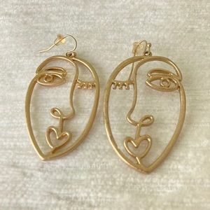 Moorea Seal Picasso face earrings